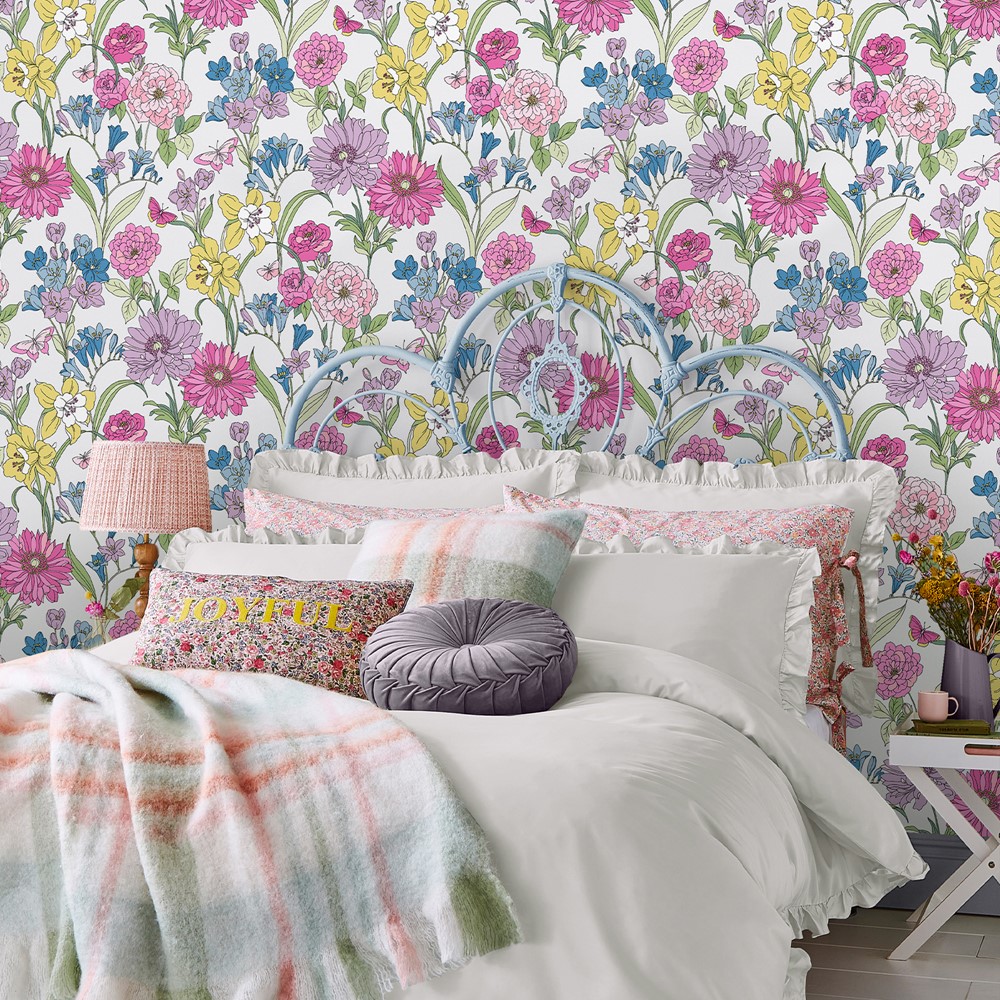 Gilly Floral Wallpaper 119846 by Laura Ashley in Multi